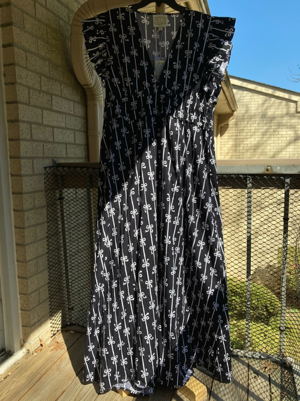 Sail To Sable 100% Cotton Black Ruffle Flutter Sleeve Dress White Bow Print NWT